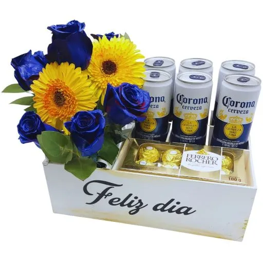Arreglo de flores con chocolate y rosas azul y oro